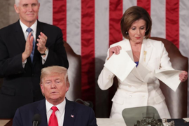 Video: Chủ tịch Hạ viện Mỹ xé bản sao bài phát biểu Thông điệp Liên bang của Tổng thống Trump